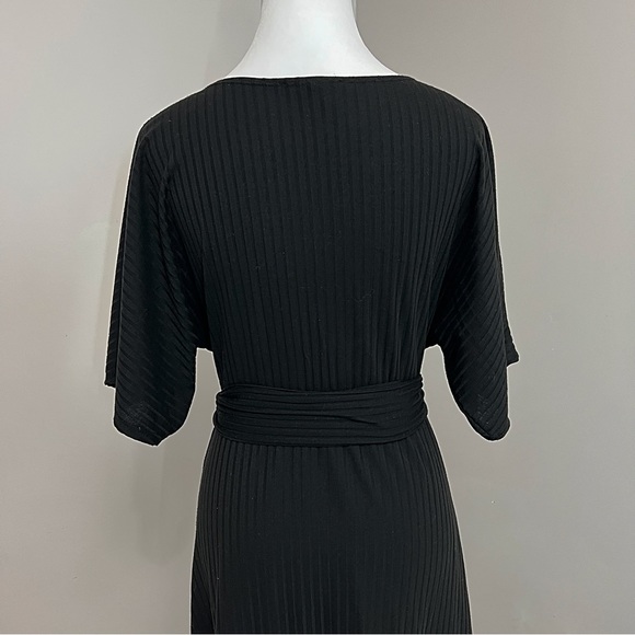 Rolla Coster Plunging Black Wrap Dress with
Flutter Sleeve Size: L - Picture 9 of 16